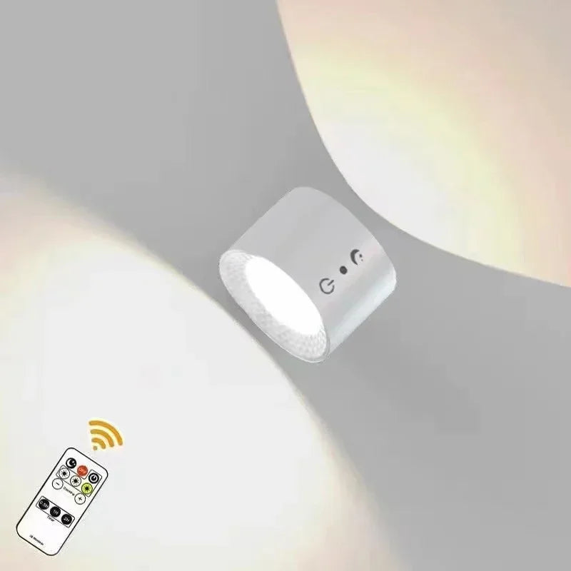 Uppladdningsbar vägglampa med två huvuden