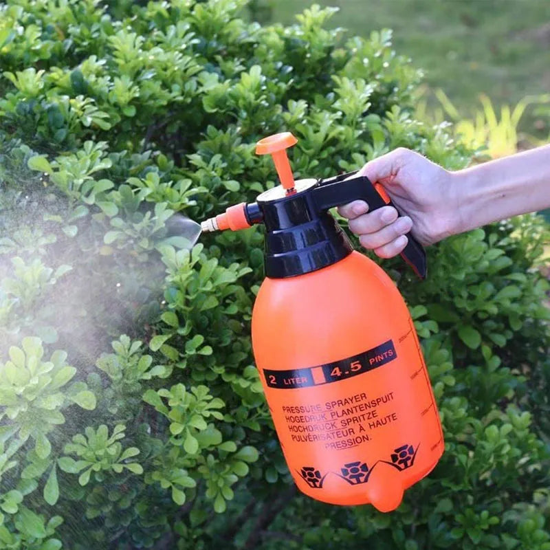 Vattenkanna med spray – 2 liter